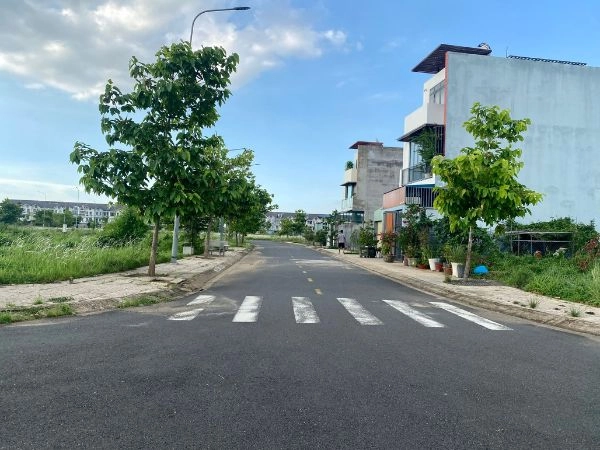 Chuyên nhà đất Long Hưng city giá tốt